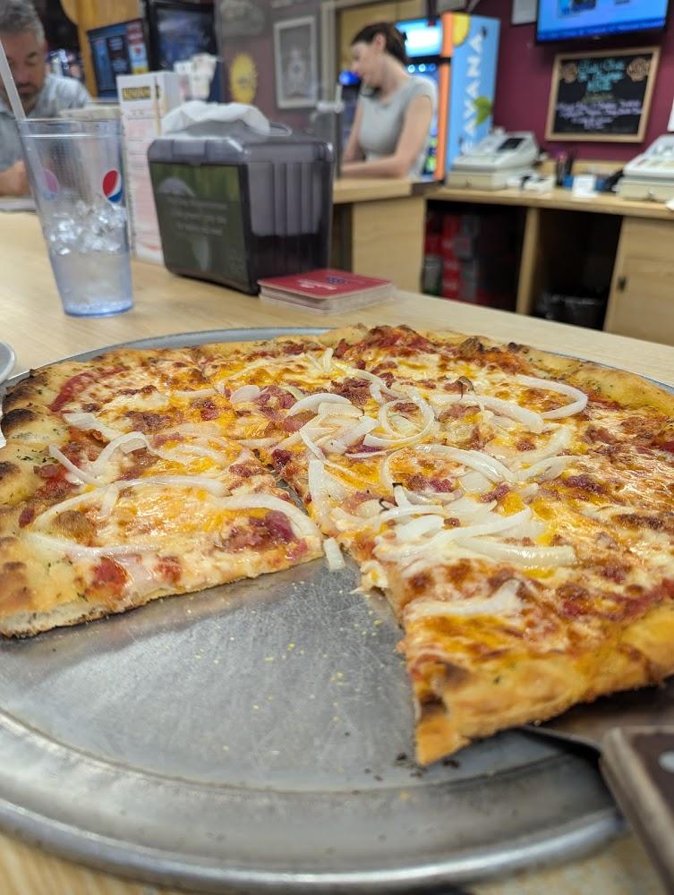 2 Guys Pizzeria